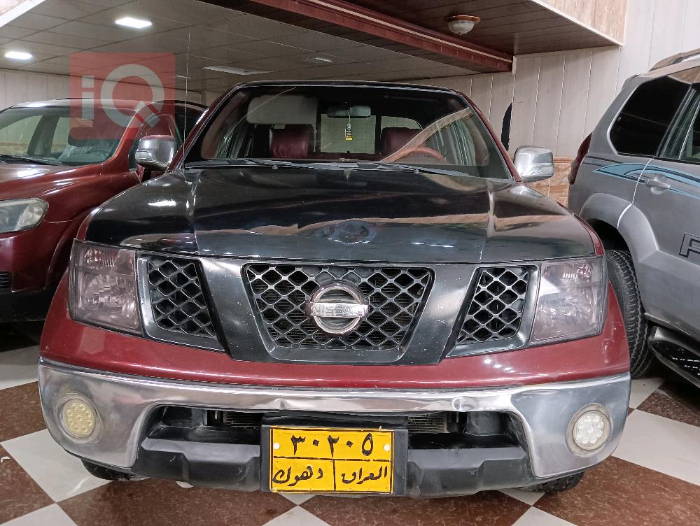 نیسان نەڤارا